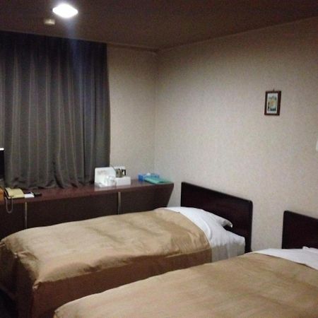 Business Hotel Kamoshita Mito  Extérieur photo